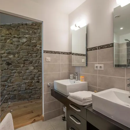 Maison Avec Piscine Privee A 別荘